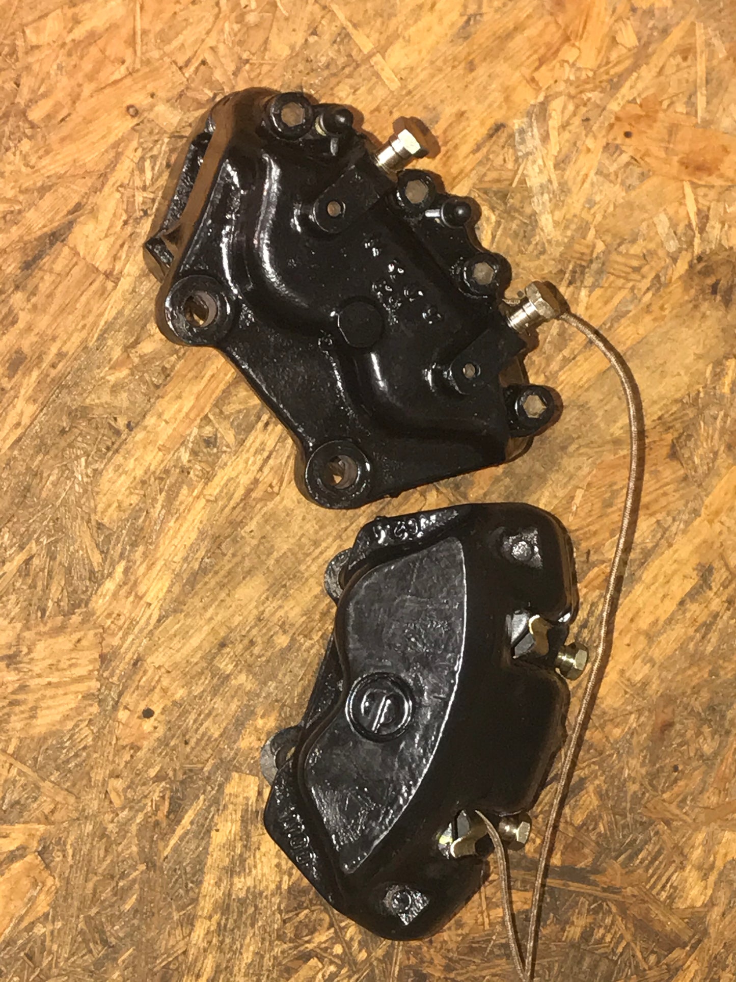 Bremssattel Fiat Dino 2400 vorne überholen (rechts oder links)