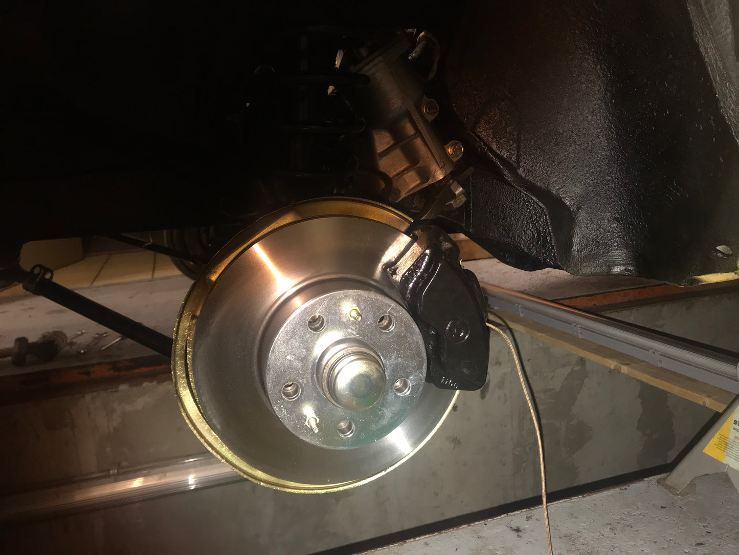 Bremssattel Fiat Dino 2400 vorne überholen (rechts oder links)