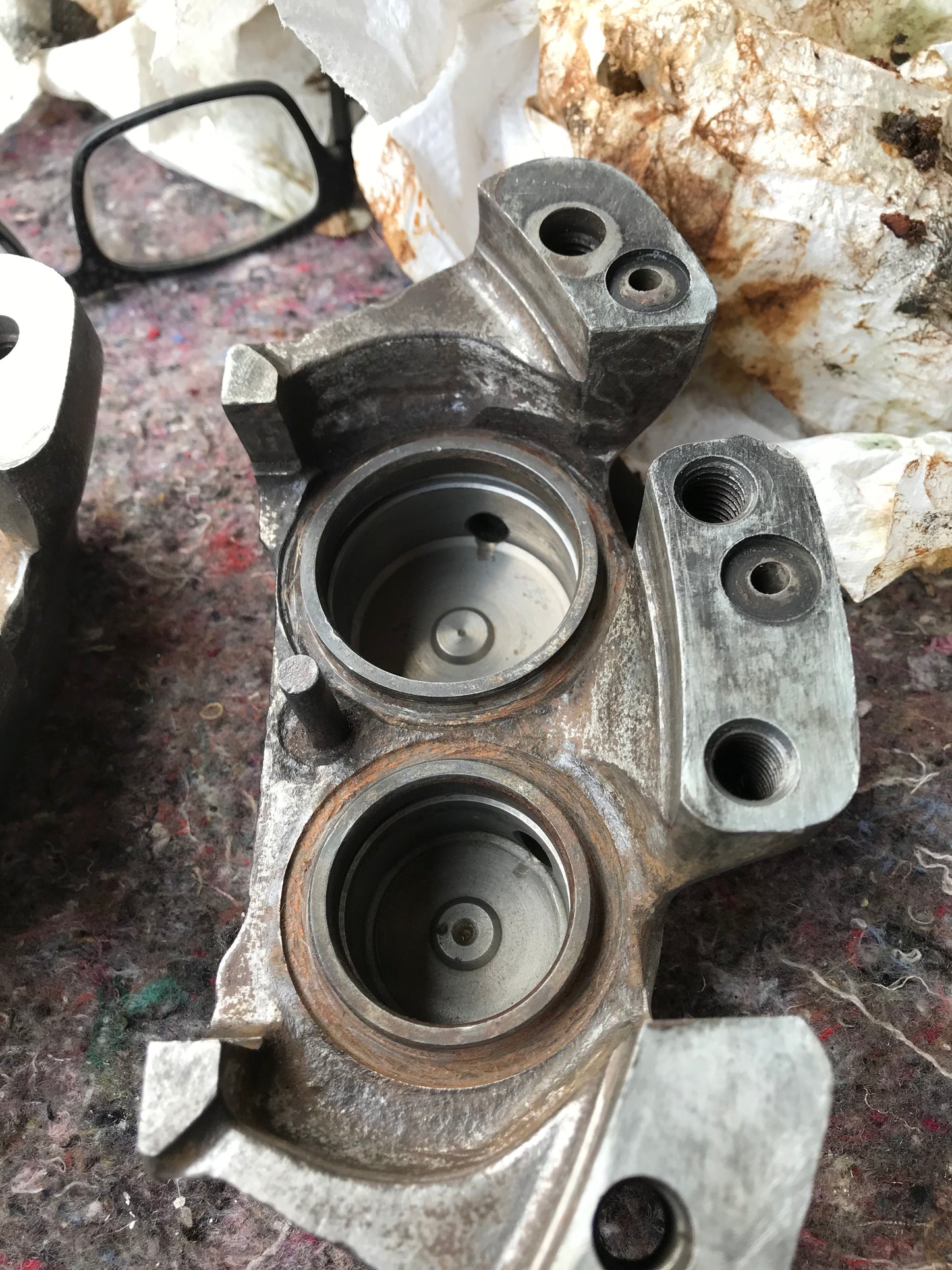 Bremssattel Fiat Dino 2400 vorne überholen (rechts oder links)