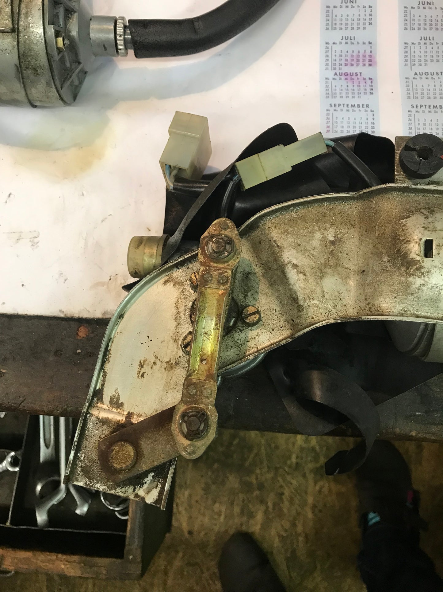 Scheibenwischermechanik Fiat Dino überholen