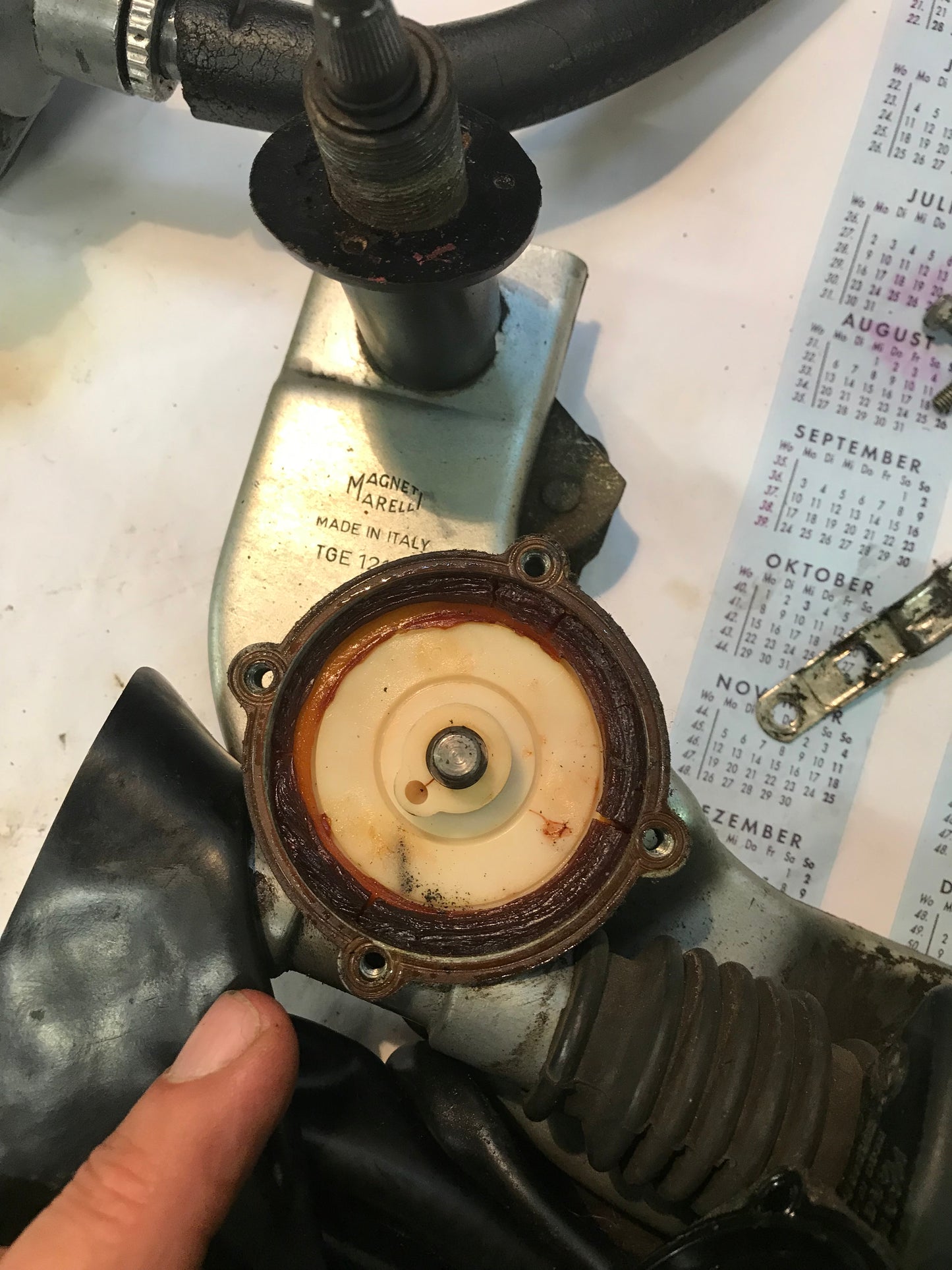 Scheibenwischermechanik Fiat Dino überholen