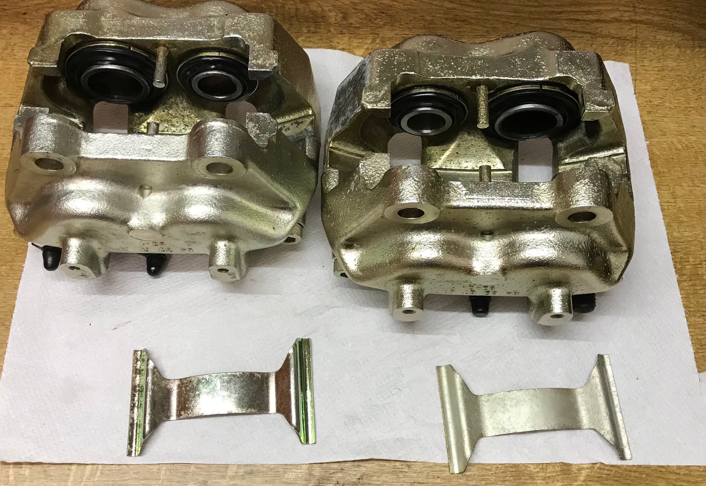 Bremssattel Fiat Dino 2400 vorne überholen (rechts oder links)